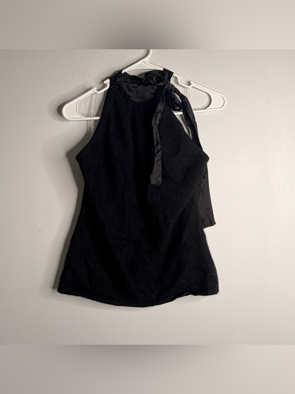 The cashmere project Black Tie Neck Women’s Top Large Cashmere Silk